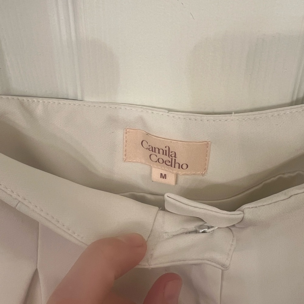 Revolve Camila Coelho Arielle blazer (small) and Paulina shorts (medium)in ivory - Picture 8 of 14